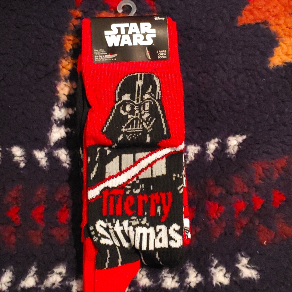 Star Wars Mens Holiday Crew Socks 2-Pack  NWT